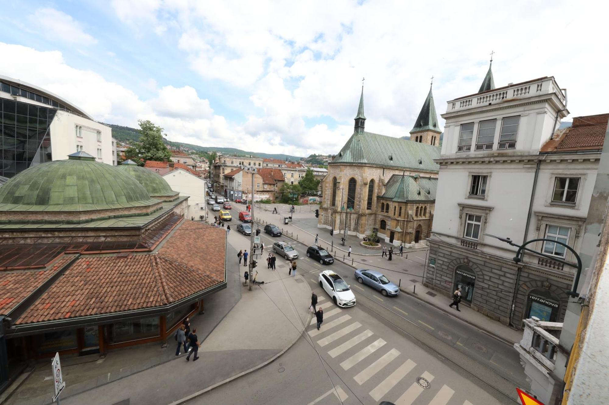 Historijski Luksuz U Starom Gradu, Garage Parking SJJ Buitenkant foto